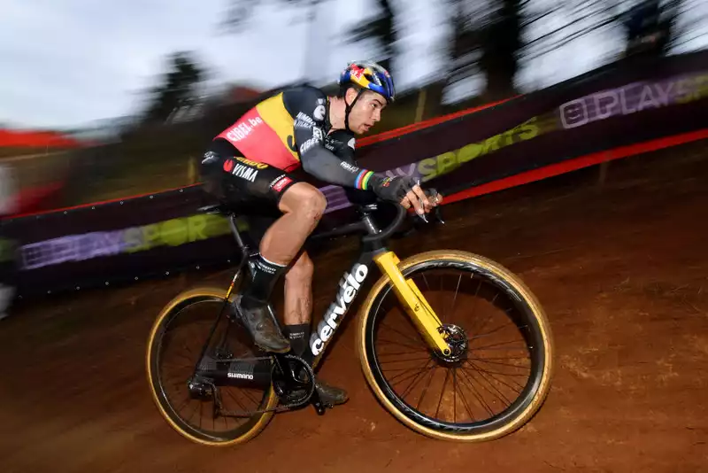 Wout van Aert to finish the cyclocross season finale at the Belgian Championships.