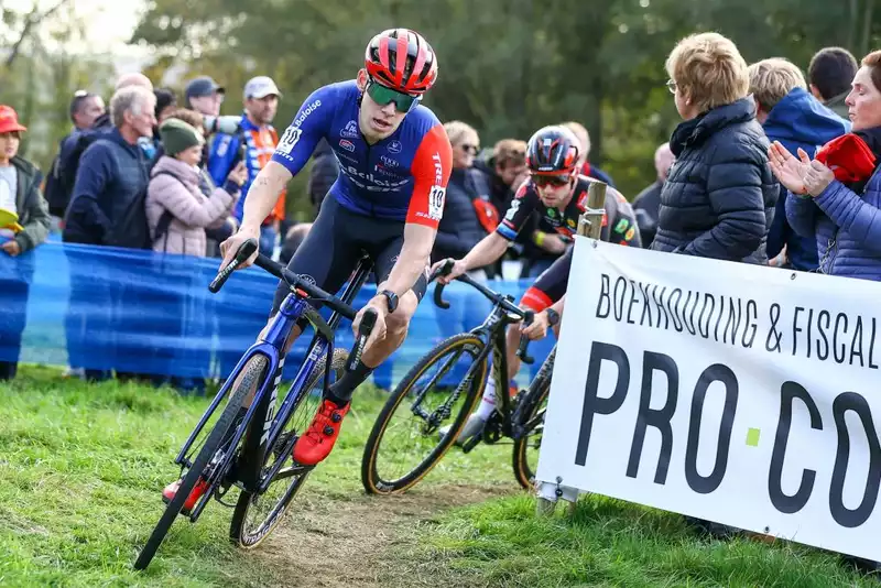 Longhaar Aims for U23 Battle with Teammate Nace at European Cyclocross Championships
