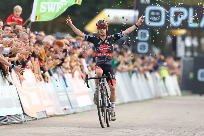 Eli Iserbito, diagnosed with sciatica, cleared to compete in cyclocross