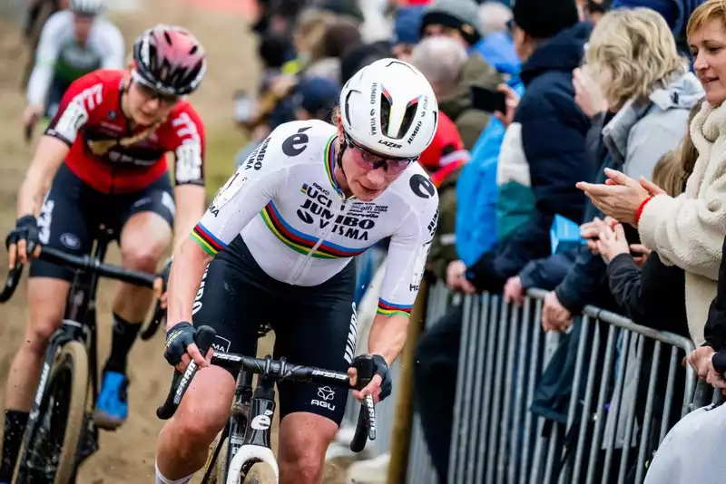 Marianne Bosch to miss World Cyclocross Championships due to "physical problems"