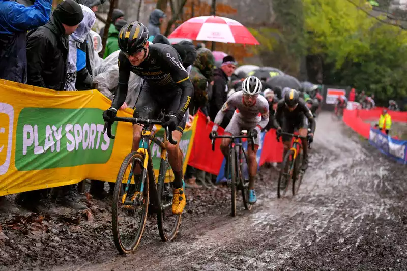 Gorasso's Brutal New Namur Cyclo-cross World Cup Course Draws Controversy