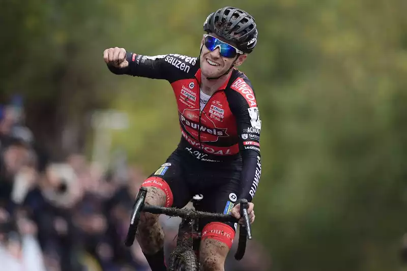 World's Best Cyclocross Racers Return to Kortrijk this Weekend for DVV Trophy