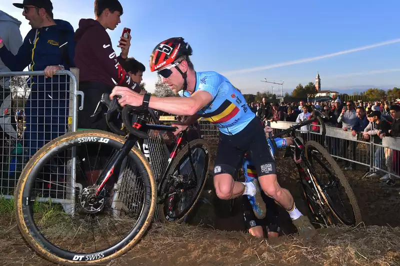 Belgium Fails to Contain Van der Pol in Cyclocross European Championships