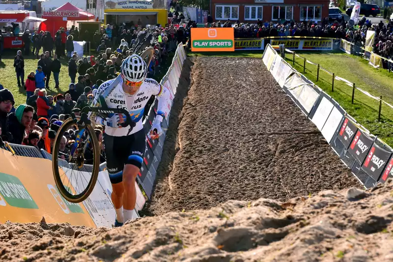 Van der Pol takes on Iserbeet in his return to cyclocross.
